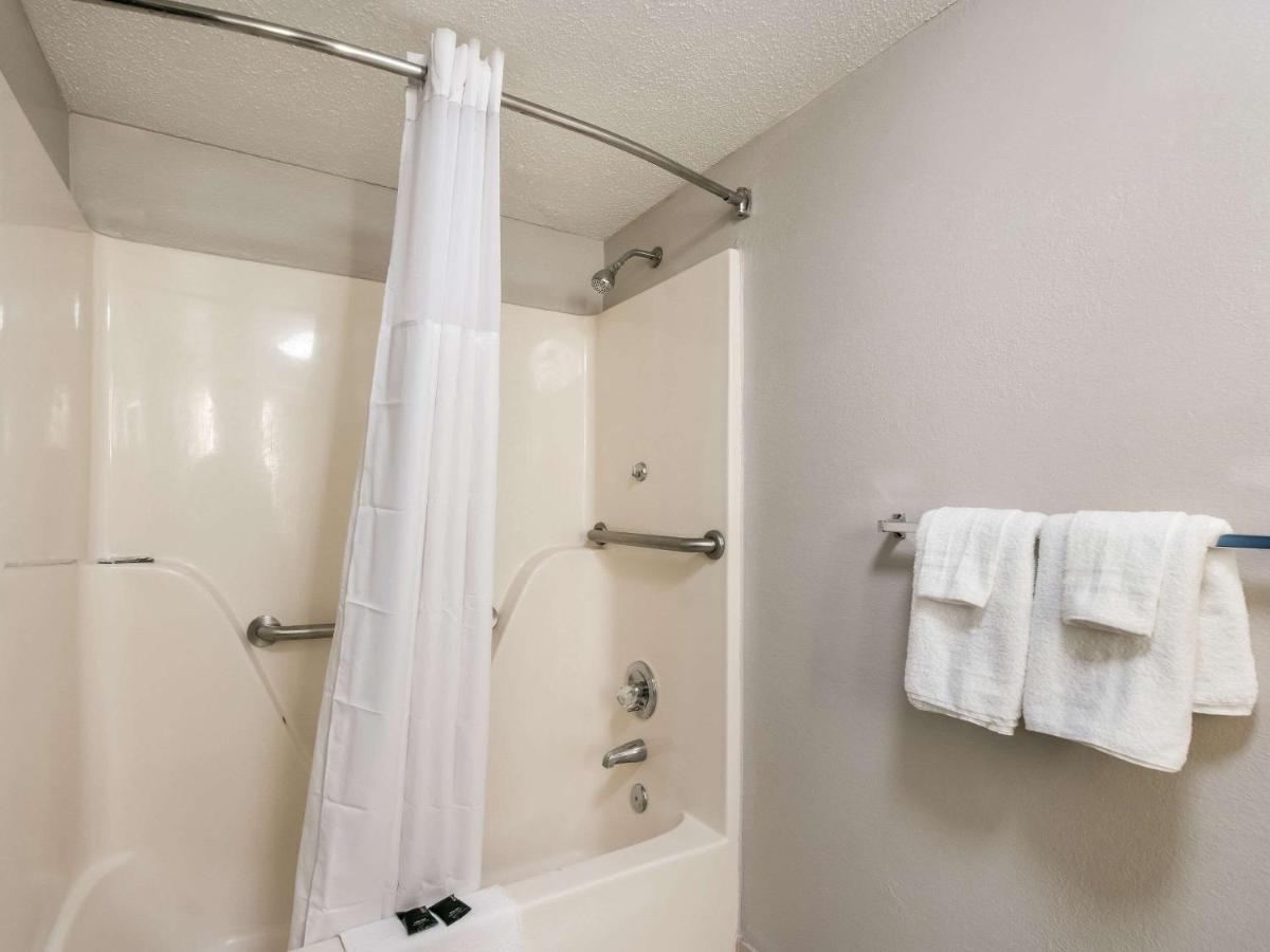 Rodeway Inn Greenwood Esterno foto